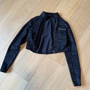 Alphalete Dark Camo Cropped Jacket